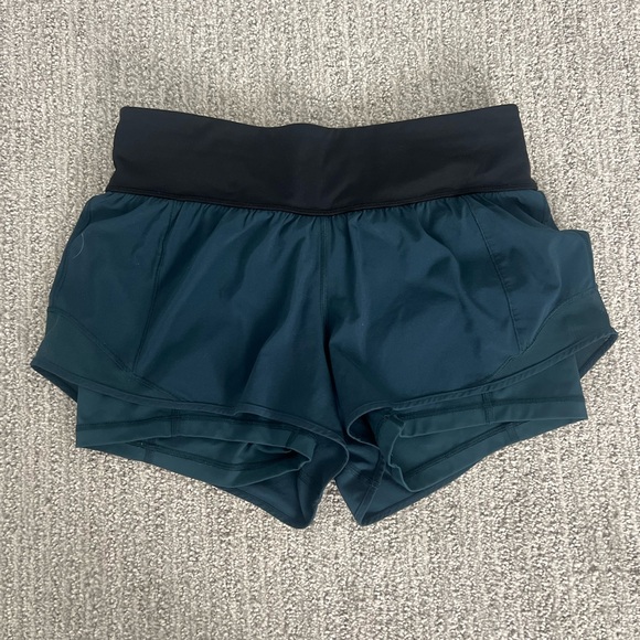 Lululemon shorts - Picture 1 of 4